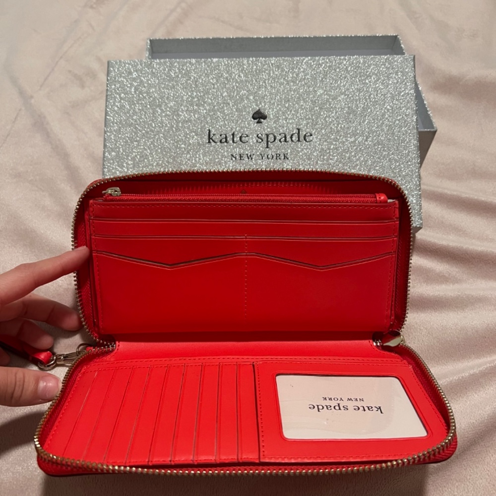 Red Kate Spade Wristlet - Picture 3 of 4
